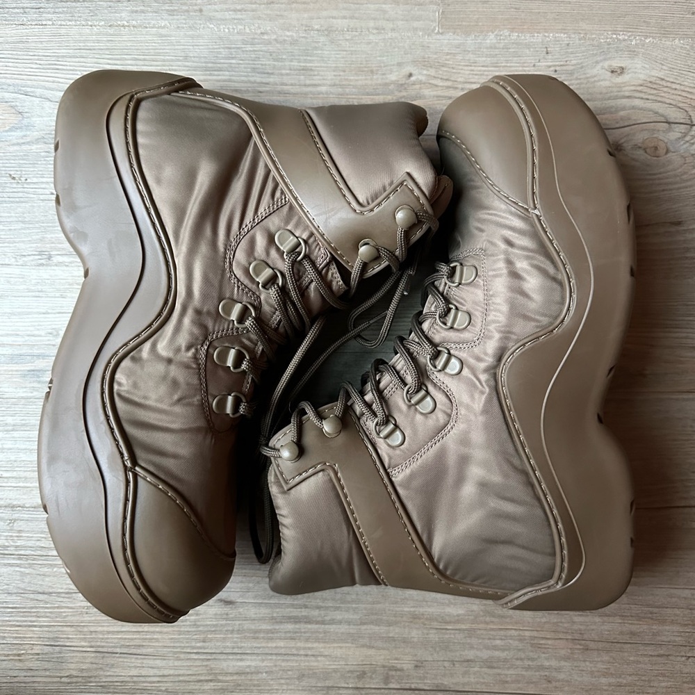 Bottega Veneta Puddle Bomber Boots